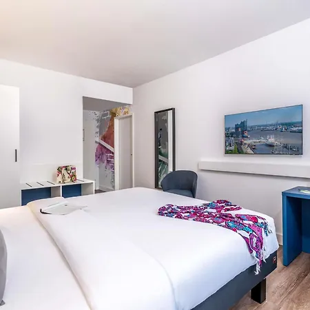 Ibis Styles Hamburg Alster City-3